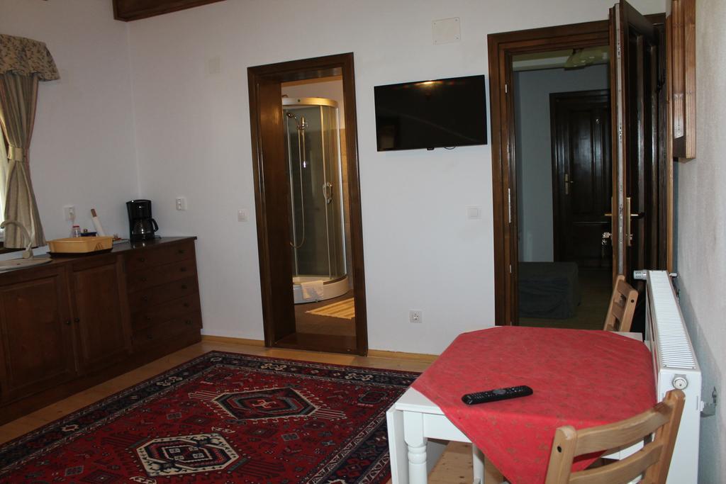 Hotel Arnica Montana Arieşeni Esterno foto